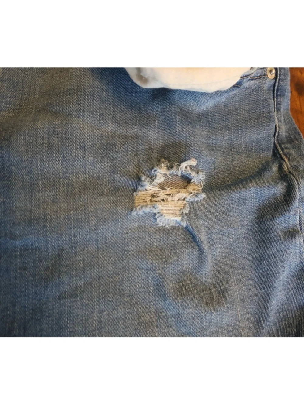 Levi’s mid-length - Picture 8 of 9